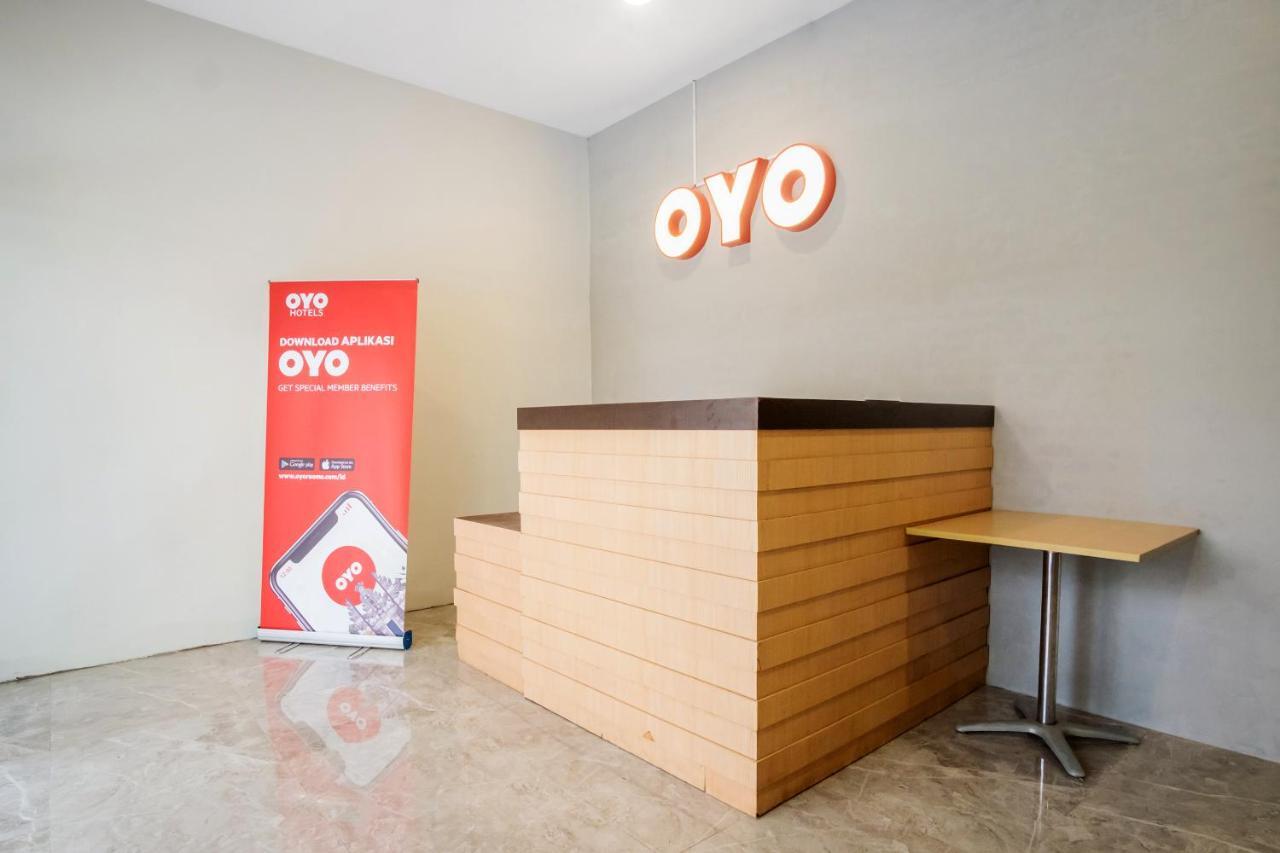 Oyo 623 Mmtc Residence Medan Exteriör bild